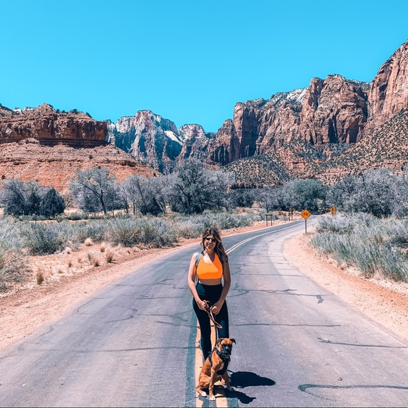 Meet your posher! 💕 - Picture 2 of 5